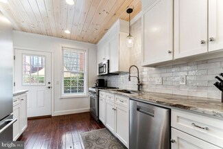 2227 S Opal St, Philadelphia, PA 19145