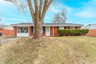 675 Mount Vernon Dr, Xenia, OH 45385