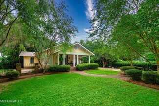 329 E Center St, Canton, MS 39046