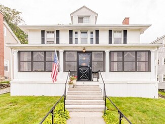 31 Dartmouth St, Lawrence, MA 01841