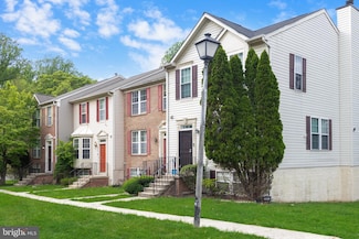 2033 S Anvil Ln, Temple Hills, MD 20748