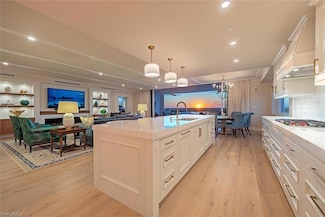 13935 Old Coast Rd Unit 606, Naples, FL 34110