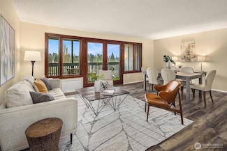 7064 35th Ave NE Unit 33, Seattle, WA 98115