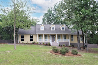 38 Serene Hill Dr, Hattiesburg, MS 39402