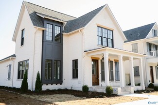 28 Ahearn Ln SE, Huntsville, AL 35802