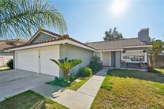 800 Daybreak Ct, San Jacinto, CA 92582