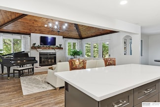 4966 S 150th Plaza Unit 7-W, Omaha, NE 68137