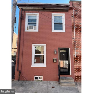 2657 Janney St, Philadelphia, PA 19125