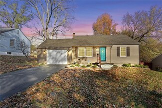 3122 NE 56th St, Kansas City, MO 64119