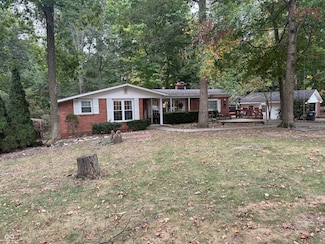 28 Cambridge Ct, Anderson, IN 46012