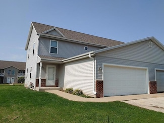 N7743 Maple Ridge Rd Unit N7745, Oconomowoc, WI 53066