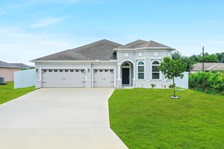 1033 SW Mccracken Ave, Port Saint Lucie, FL 34953