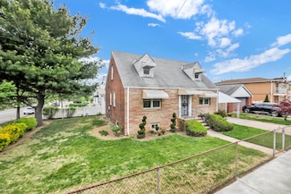 10405 185th St, Saint Albans, NY 11412