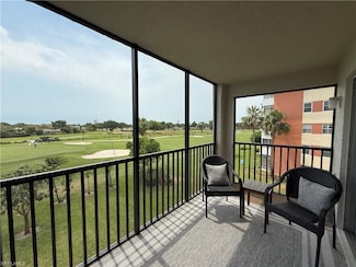 190 Pebble Beach Blvd Unit 305, Naples, FL 34113