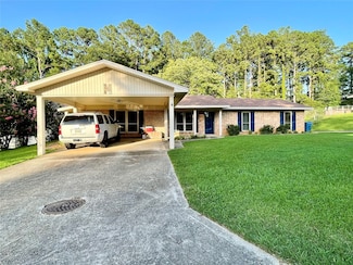 102 Maple St, Homer, LA 71040