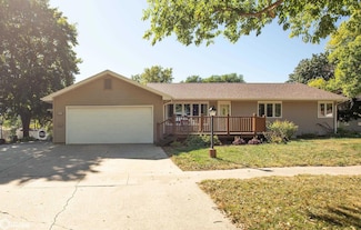 1506 E Nebraska St, Algona, IA 50511