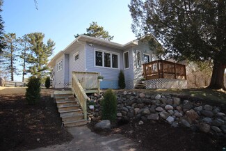 135 W Faribault St, Duluth, MN 55803
