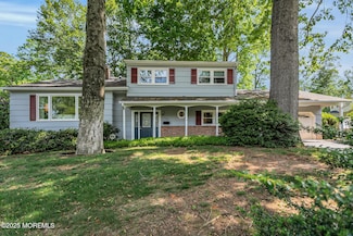 128 Jumping Brook Rd, Lincroft, NJ 07738