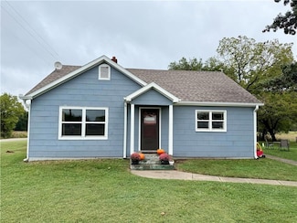 17375 180th Rd, Erie, KS 66733