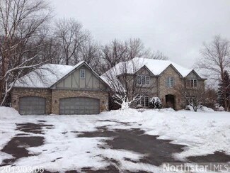 4685 4685 Old Kent Rd, Deephaven, MN 55331