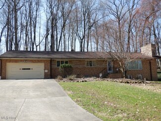 1203 Old Rockside Rd, Cleveland, OH 44134