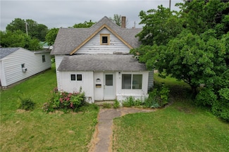 217 E Oak St, Georgetown, IL 61846