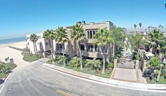 2 Surfside Ave, Surfside, CA