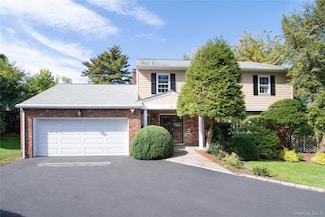 15 Old Forge Ln, Tarrytown, NY 10591