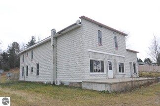 8986 23 Mile Rd, Marion, MI 49665