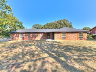 103 Clador Dr, Chandler, OK 74834