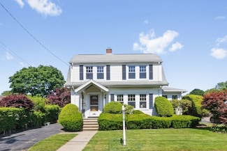 10 Fernwood Rd, West Newton, MA 02465