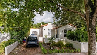 1210 Genoa St, Coral Gables, FL 33134