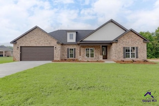 433 Cannon Point Dr, Bonaire, GA 31005