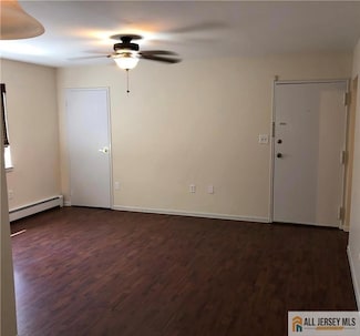 289 Main St Unit 9R, Spotswood, NJ 08884