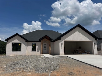 105 Dylan, Haskell, AR 72015
