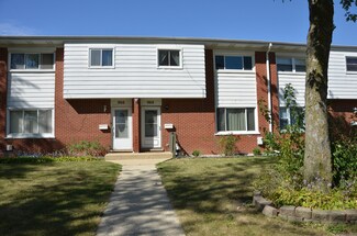 968 N Virginia Ln, Elmhurst, IL 60126