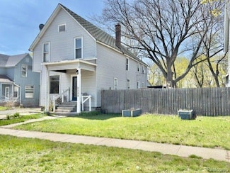 2029 7th St, Port Huron, MI 48060