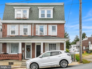 292 Wood St, Cumbola, PA 17930