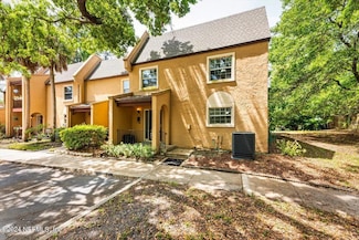 440 Overbrook Dr, Jacksonville, FL 32225
