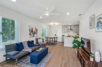 18232 Parkview Ln Unit 201, Huntington Beach, CA 92648