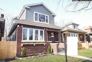 4714 N Kenton Ave, Chicago, IL 60630