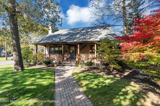 399 Harnell Ave, Oakhurst, NJ 07755