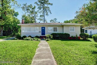2216 Camellia Dr, Wilmington, NC 28403