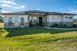 2753 County Road 357, La Vernia, TX 78121