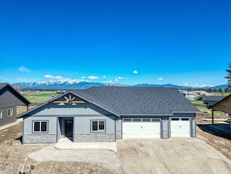37 Hodgson Rd, Columbia Falls, MT 59912