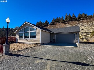 241 Elkview Dr, Canyon City, OR 97820