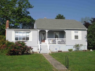 6755 Oxford Ave, Fairlawn, VA 24141