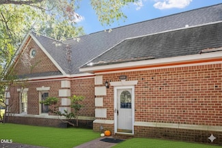 135 Presidents Dr, Durham, NC 27704