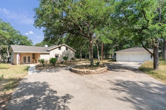 601 Deertrail Dr, San Marcos, TX 78666