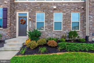 5976 Tomahawk St, New Market, MD 21774